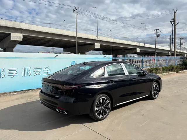 Chery Arrizo 8 PRO — Фото автомобиля 3