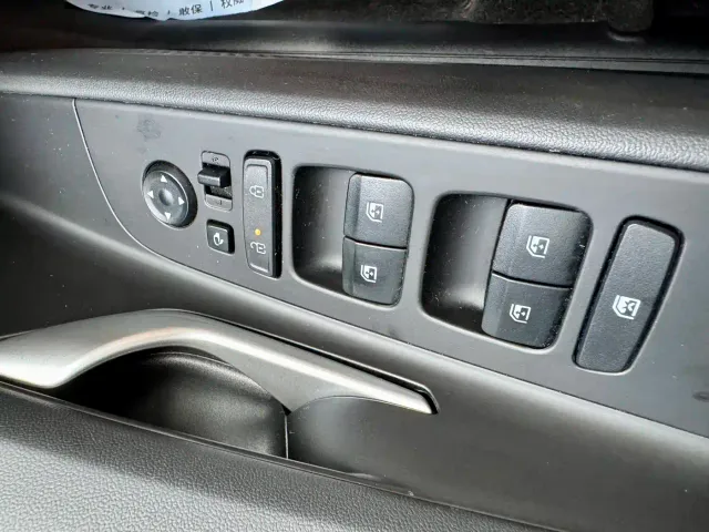 Hyundai Elantra — Фото автомобиля 11