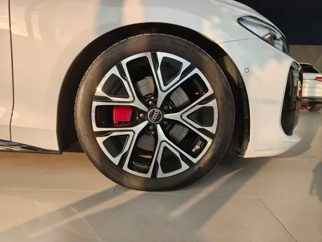 Audi Audi A5L Sportback — Фото автомобиля 16