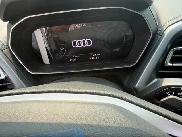 Audi Q4 e-tron — Фото автомобиля 8