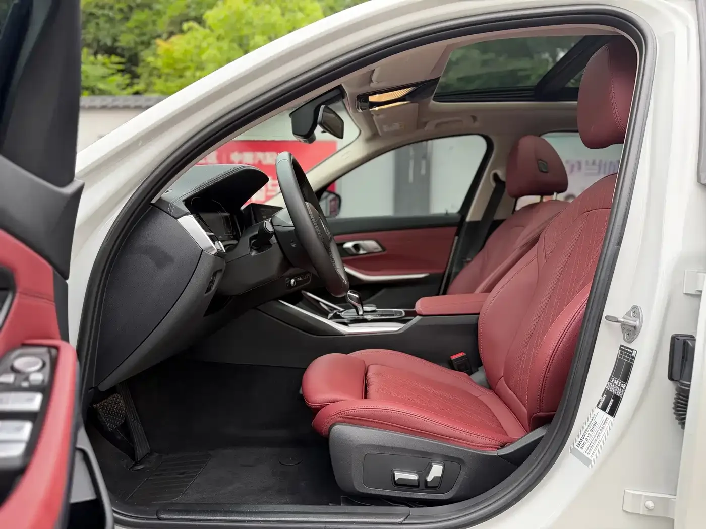 BMW BMW 3 Series 2022 320Li M Sport Package — Фото автомобиля 12