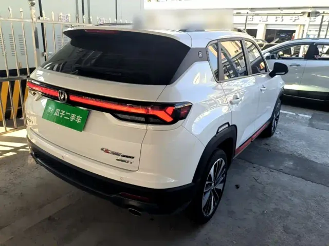 Changan CS35 Plus — Фото автомобиля 6