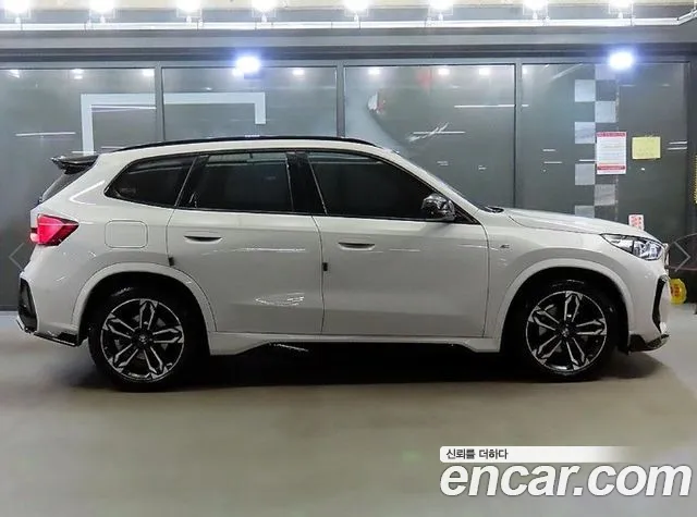 BMW X1 — Фото автомобиля 3