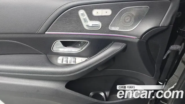 Mercedes-Benz GLE-Class — Фото автомобиля 19