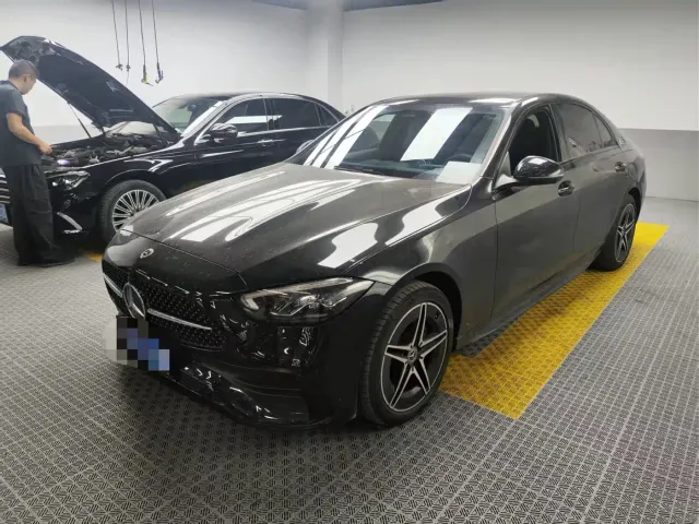 Фотография автомобиля — Mercedes-Benz C-Class