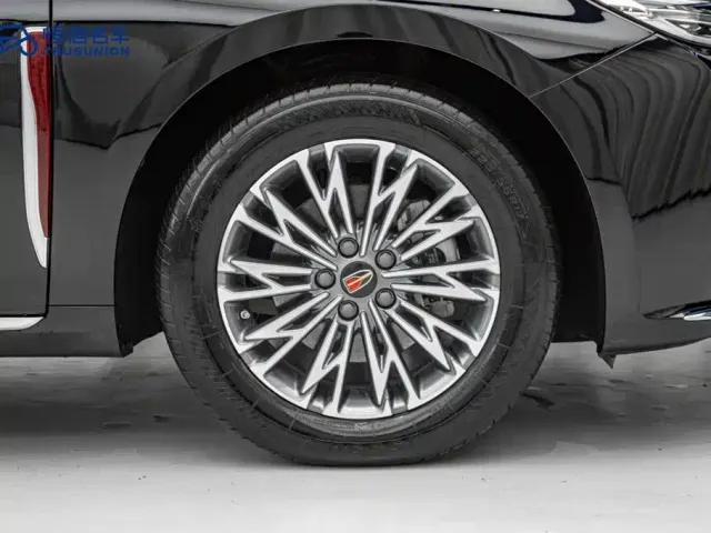 Hongqi H5 — Фото автомобиля 11