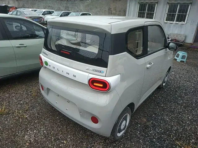 Wuling Hongguang Mini EV — Фото автомобиля 6
