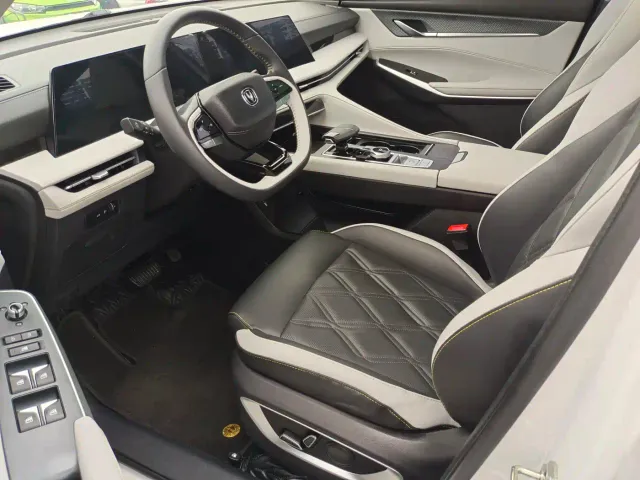 Changan CS75 Plus — Фото автомобиля 4