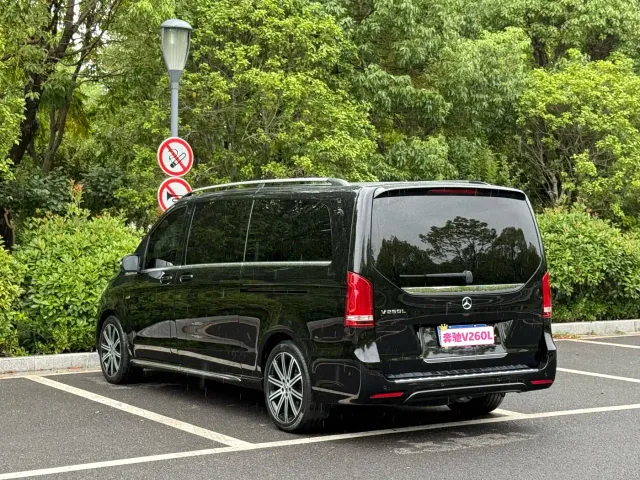 Mercedes-Benz V-Class — Фото автомобиля 5