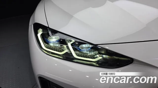 BMW i4 — Фото автомобиля 7