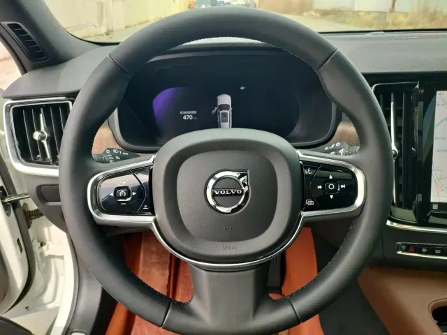 Volvo V90 — Фото автомобиля 14