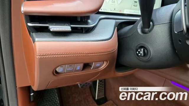 Genesis G90 Бензин 3.5 турбо AWD — Фото автомобиля 17
