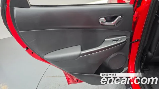Hyundai Kona New — Фото автомобиля 14