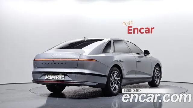 Hyundai Grandeur Grandeur (GN7) 3.5 LPG 2WD (Такси) — Фото автомобиля 2
