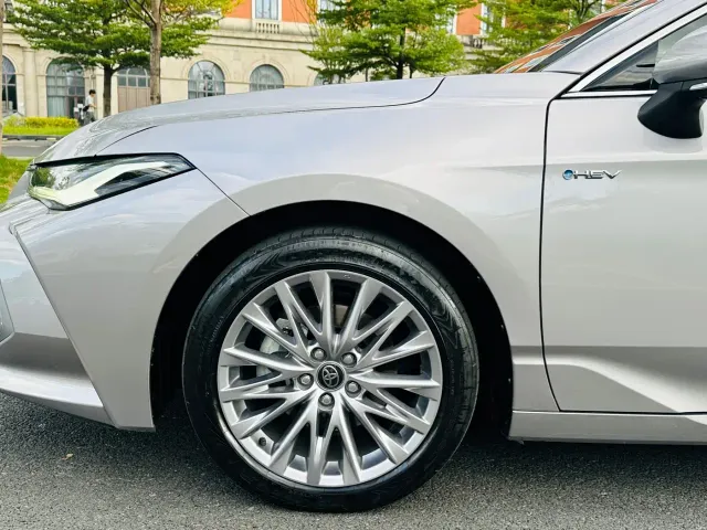 Toyota Avalon — Фото автомобиля 5