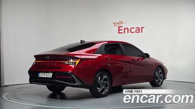 Hyundai Avante — Фото автомобиля 2