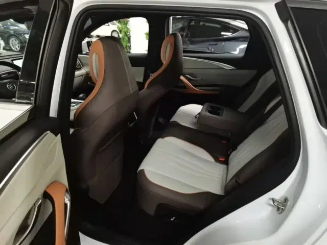 BYD Song Pro — Фото автомобиля 16