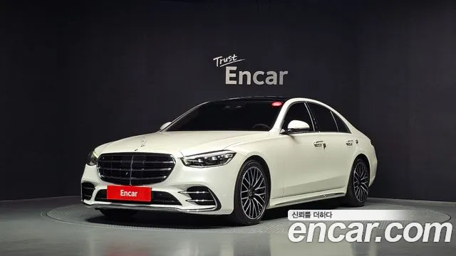 Фотография автомобиля — Mercedes-Benz S-Class