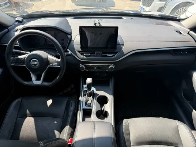 Nissan Teana — Фото автомобиля 6