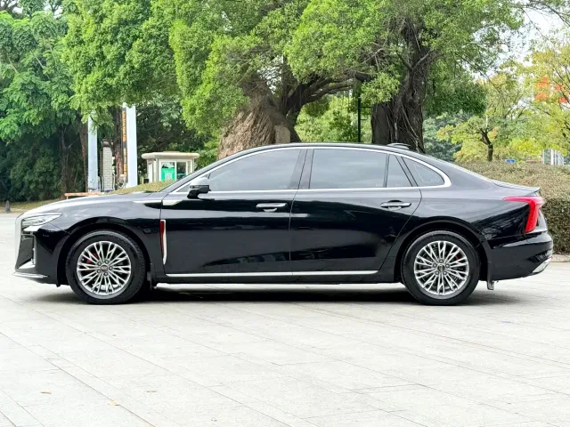 Hongqi H5 — Фото автомобиля 26