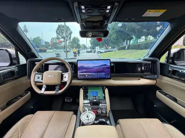 BYD FangChengBao Leopard 5 — Фото автомобиля 13