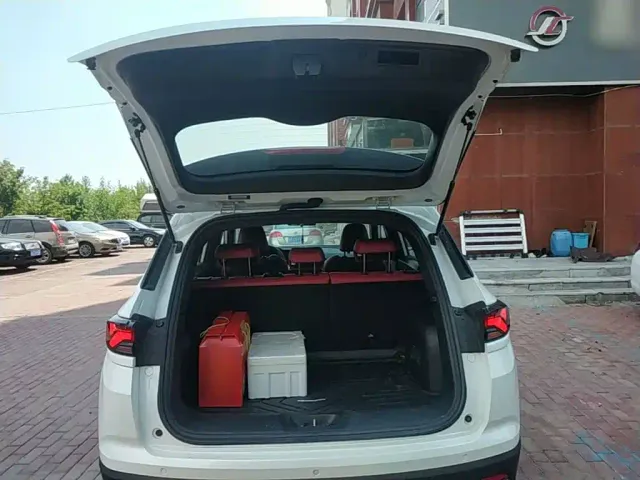 Changan CS35 Plus — Фото автомобиля 18