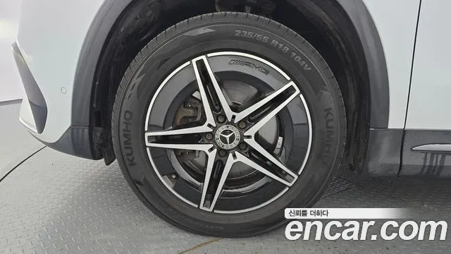 Mercedes-Benz EQA — Фото автомобиля 5