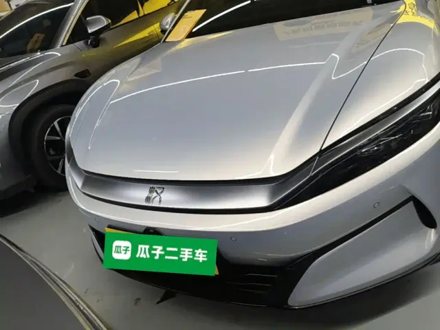 BYD Han L — Фото автомобиля 2