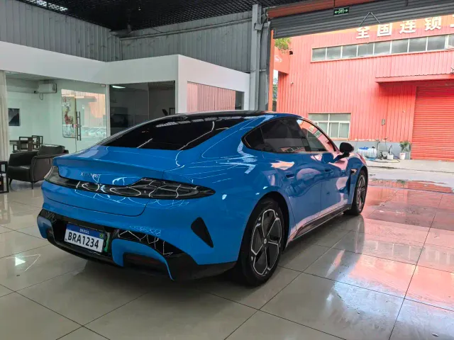 Xiaomi SU7 — Фото автомобиля 20