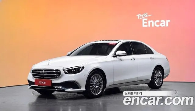 Фотография автомобиля — Mercedes-Benz E-Class W213