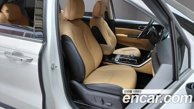 Kia Carnival Generation 4 — Фото автомобиля 16