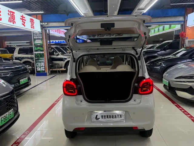 Wuling Hongguang Mini EV — Фото автомобиля 13