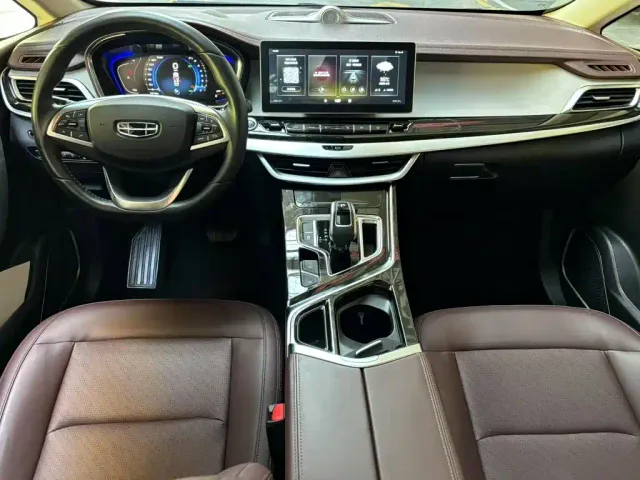 Geely Jiaji — Фото автомобиля 15