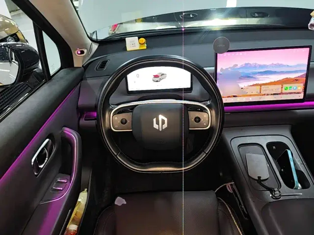 Leapmotor C10 — Фото автомобиля 10