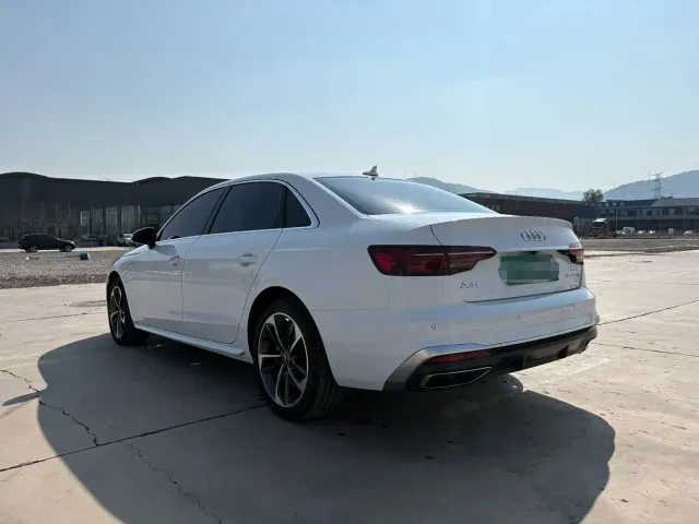 Audi A4L — Фото автомобиля 4