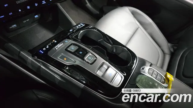 Hyundai Tucson Tucson (NX4) Бензин 1.6 турбо 2WD — Фото автомобиля 9