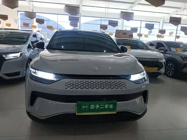 Leapmotor C11 — Фото автомобиля 2