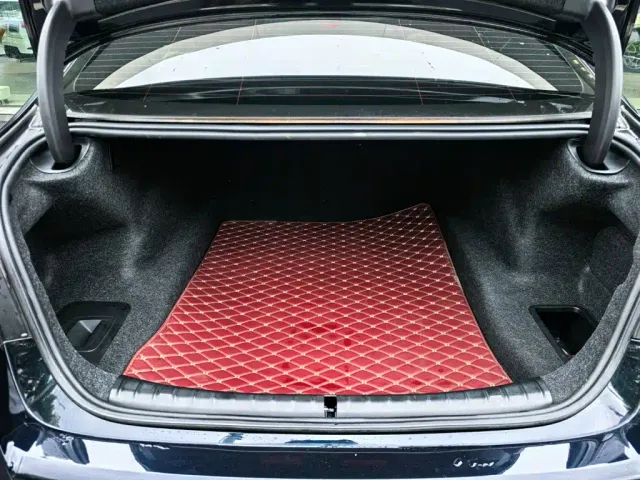 BMW 5 Series — Фото автомобиля 12