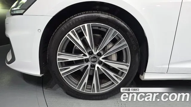 Audi A6 45 TFSI quattro Premium — Фото автомобиля 5