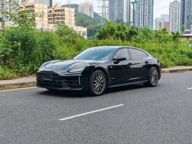 Фотография автомобиля — Porsche Panamera