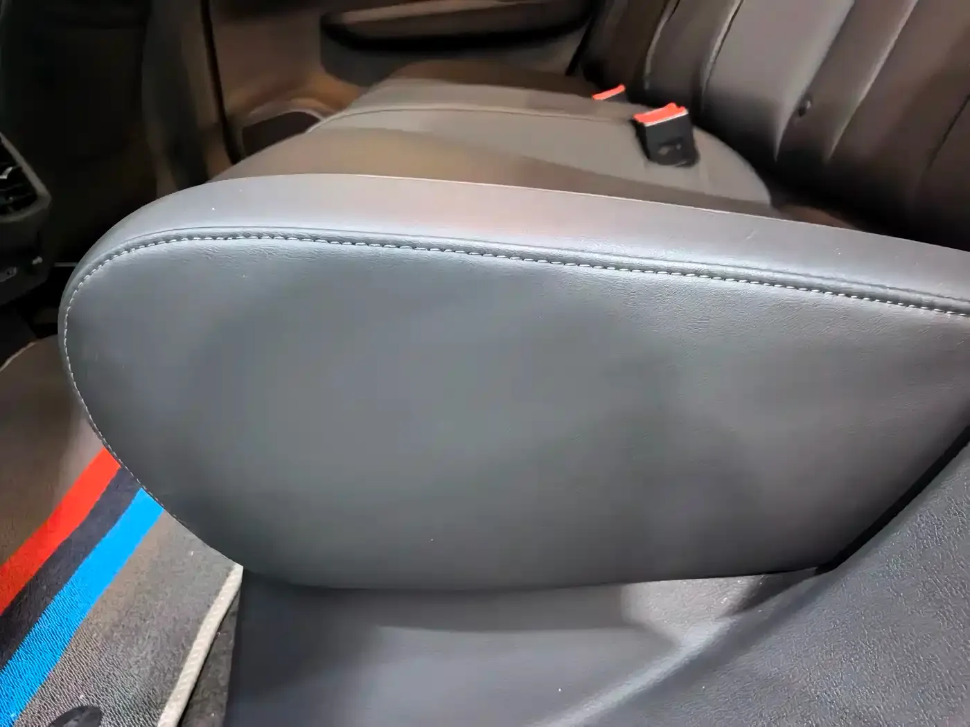 Hongqi Hongqi E-QM5 2022 431km Charging Enjoyment Edition — Фото автомобиля 17