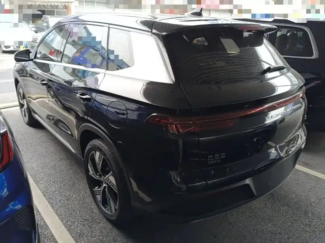 BYD Song Pro — Фото автомобиля 4