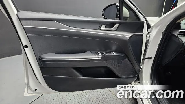 Kia K5 K5 3 поколение 2.0 LPI(Для проката) — Фото автомобиля 24