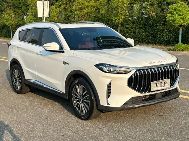 Jetour X70 Plus — Фото автомобиля 3