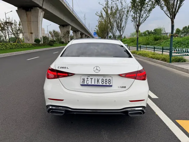 Mercedes-Benz C-Class — Фото автомобиля 8