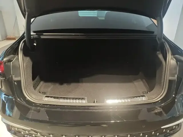 Audi A6L — Фото автомобиля 8