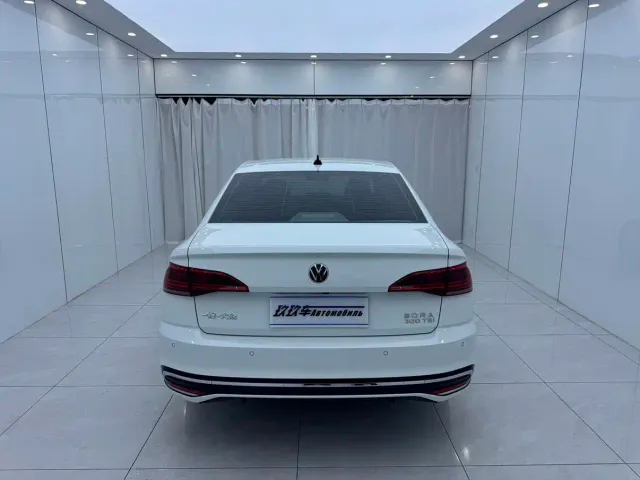Volkswagen Bora — Фото автомобиля 5