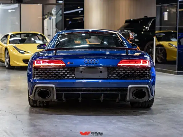 Audi R8 — Фото автомобиля 5