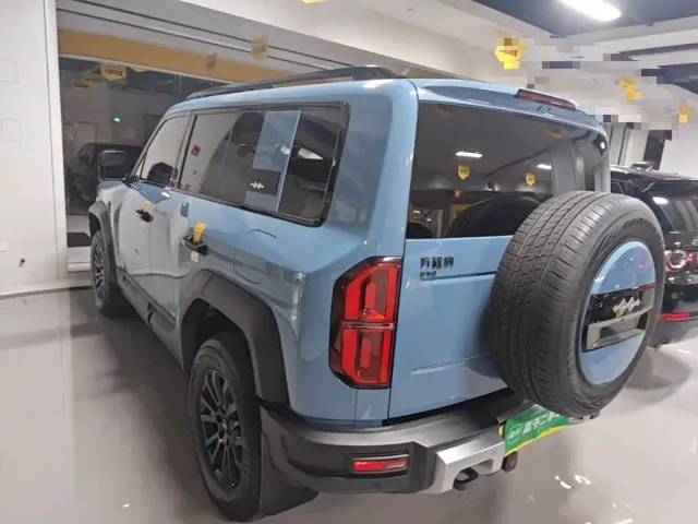 BYD FangChengBao Leopard 5 — Фото автомобиля 4