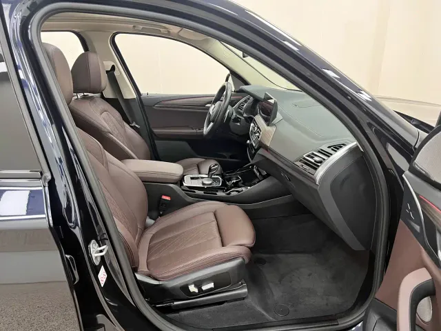 BMW X3 — Фото автомобиля 11